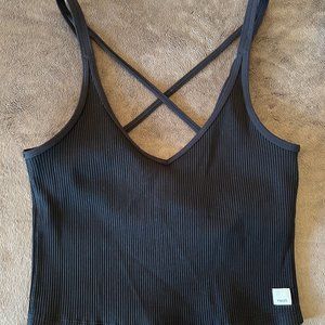 Vuori Rib Crop V-neck Tank Black Medium